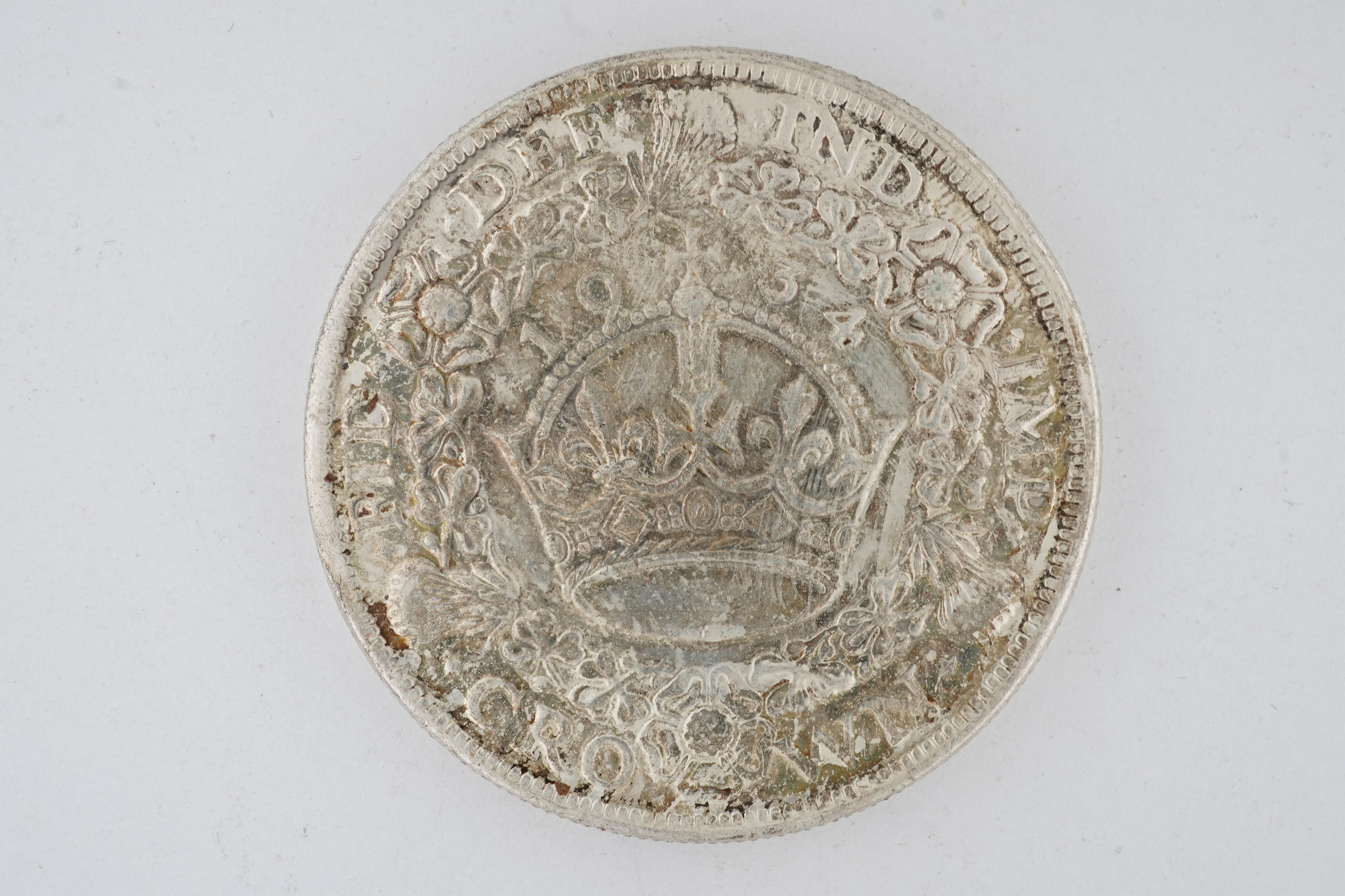 British coins, George V, ‘wreathed’ crown, 1934, S. 4036, cleaned otherwise VF